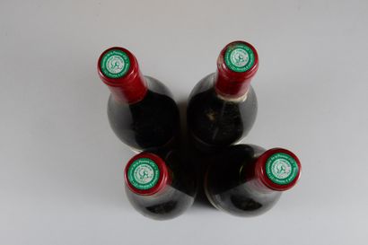 null 4 bouteilles VOLNAY "Clos de la Bousse d'Or 1er cru", La Pousse d'Or 1986 (et,...