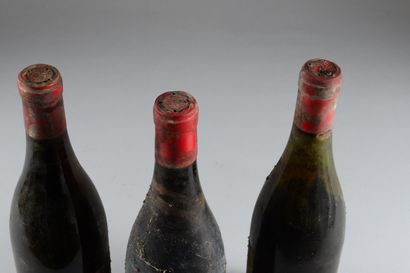 null 3 bottles BOURGOGNE Count of Vogüé (SE or slightly illegible, except 1 "Lovers"...