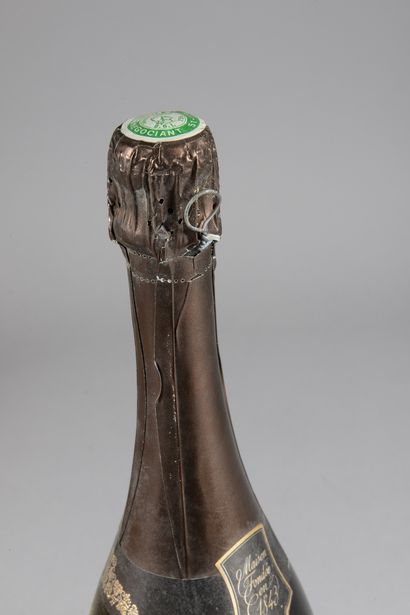 null 1 bouteille CHAMPAGNE Krug 1979 (elt, etla)
