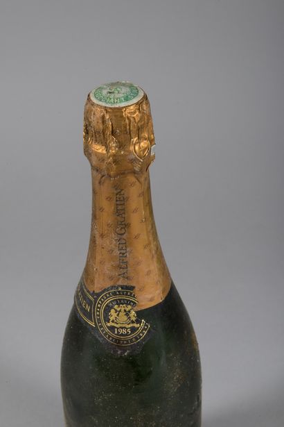 null 1 bouteille CHAMPAGNE Alfred Gratien 1985 (ela)