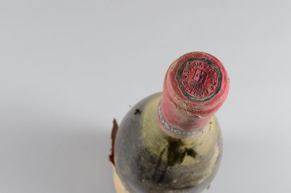 null 1 bouteille MUSIGNY, "V.V.", Comte de Vogüé 1974 (ela, elt, LB)