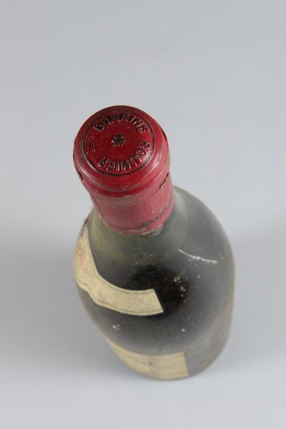 null 1 bouteille CLOS VOUGEOT, G. Roumier 1983 (et, ea, caps légèrement abîmée, ...