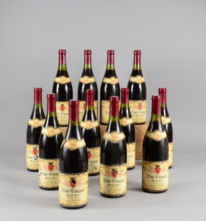 12 bouteilles CLOS VOUGEOT, J. Raphet 1988...