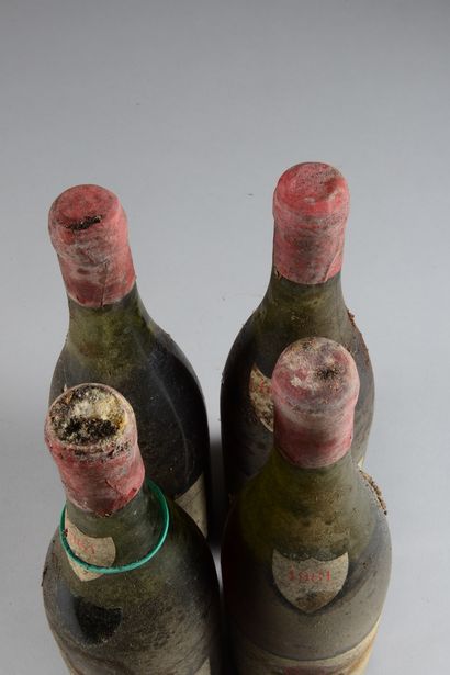 null 4 bouteilles CORTON Rapet 1961 (es, ela, 1 LB, 1 MB, 1 B capsule abîmée, 1 ...