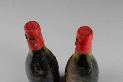 null 2 bouteilles NUITS-ST-GEORGES "Les Meurgers 1er cru", Henri Jayer 1978 (lambeaux...