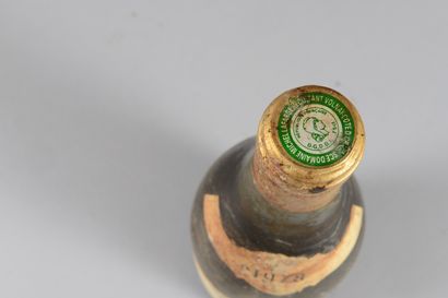 null 1 bouteille VOLNAY "Clos des Chênes 1er cru", Michel Lafarge 1978 (et, ela,...