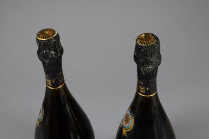 null 2 bouteilles CHAMPAGNE "Bicentenaire de la Révolution Française", Gosset 1982...