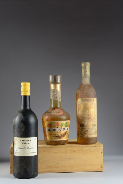 null 3 bouteilles LIQUEURS (1 "Calvados Cream" Dupont, 1 Ginseng coréen, 1 vin japonais...