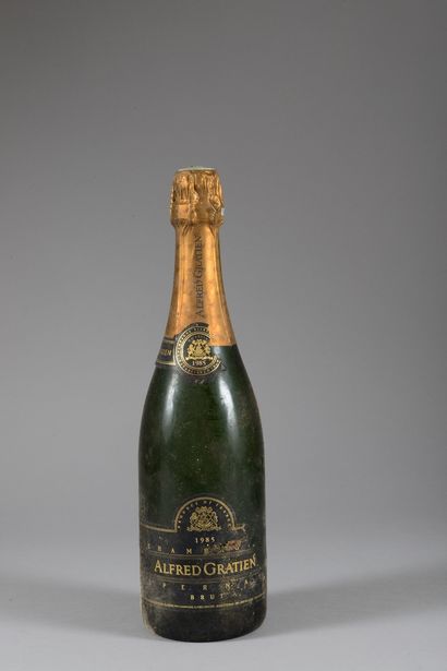 1 bouteille CHAMPAGNE Alfred Gratien 1985...