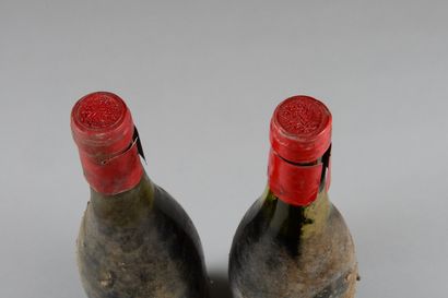 null 2 bouteilles NUITS-ST-GEORGES "Les Meurgers 1er cru", Henri Jayer 1978 (lambeaux...