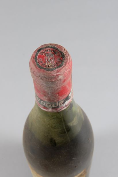 null 1 bouteille MUSIGNY, "V.V.", Comte de Vogüé (es, ett, eta, millésime illisible,...