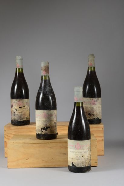 4 bouteilles NUITS-ST-GEORGES 