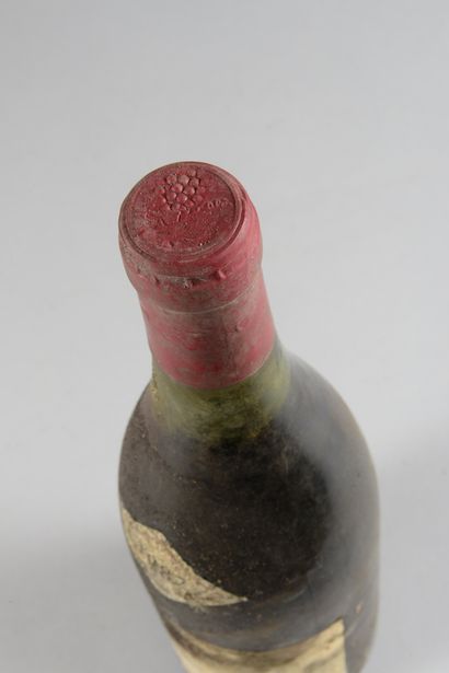 null 1 bottle POMMARD "Clos des Épeneaux 1er cru", Comte Armand 1982 (ett)
