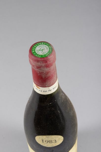 null 1 bouteille ÉCHEZEAUX, Henri Jayer 1983 (tachée)