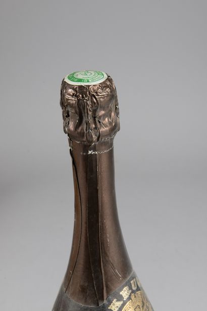 null 1 bouteille CHAMPAGNE Krug 1979 (elt, etla)