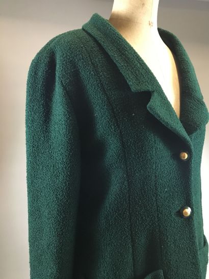 null CHANEL Boutique Fall-Winter 1993: Fir green wool suit including a jacket with...