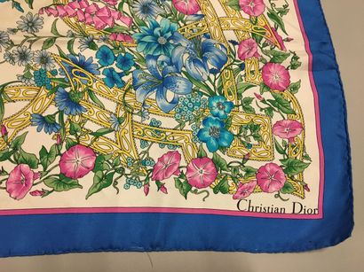 null Yves SAINT LAURENT, Christian DIOR: Lot of 2 silk squares printed with floral...