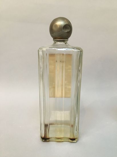 null Various Perfumers - (1930's)
Assortment of four colorless pressed glass bottles...