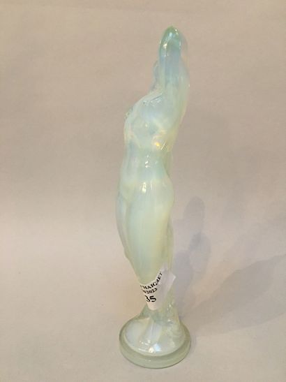 null Naiad 
Opalescent molded glass signed Sabino Paris on the back 
Height : 17...