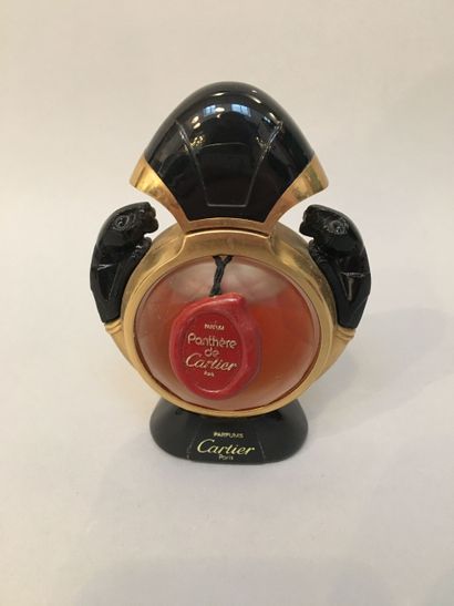 null Cartier - "Panthère" - (1987)
Spray bottle with two panthers containing 30ml...