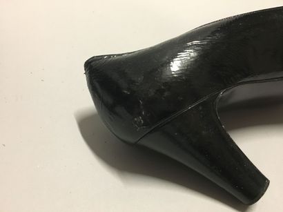 null CELINE: Pair of black patent leather pumps. Size 6. Wear and tear