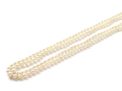 Necklace of 2 cultured pearl drops, approx....