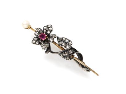 null Gold 585 and silver 800 thousandths barrette brooch, stylizing a flower, the...