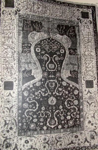  Rare tapis de prière d'Hereke (Turquie) de la 2ème moitié du XIXème siècle Ce tapis...