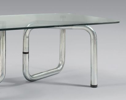 ALBIZZATE di Rossi (Édité par) Table with chrome-plated mobile tubular base. 
Top...
