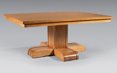 TRAVAIL FRANÇAIS 1940 Pair of oak dining tables with a rectangular top and a square-section...