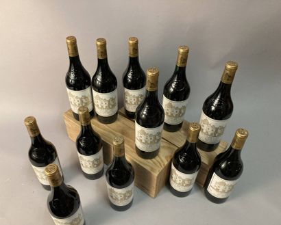 null 12 bouteilles Château HAUT-BRION, 1° cru Pessac-Léognan 1990 (8 LB, 4 TLB) ...
