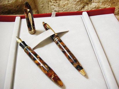SHEAFFER "Balance" Parure de stylos composée d'un stylo plume et d'un stylo bille,...