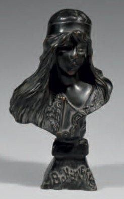 VILLANIS Emmanuel (1858 - c.1920) «Bohémienne». Épreuve en bronze à patine brune,...