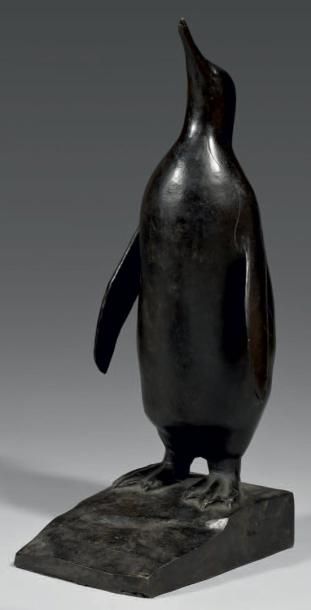 ANONYME «Pingouin». Épreuve en bronze à patine noire, fonte d'édition sans marque...
