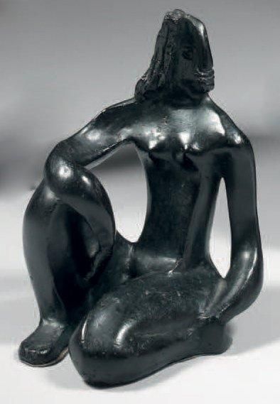 L ZAMOWSKI Femme assise Épreuve en bronze patiné, signée, numérotée 2/6, cire perdue,...
