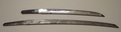Deux lames de wakizashi Long: 53 et 37 cm...