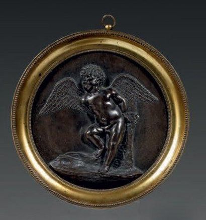 L.JEANNEST fecit an 1815 Médaillon en bronze ciselé et patiné, figurant: «L'Amour...