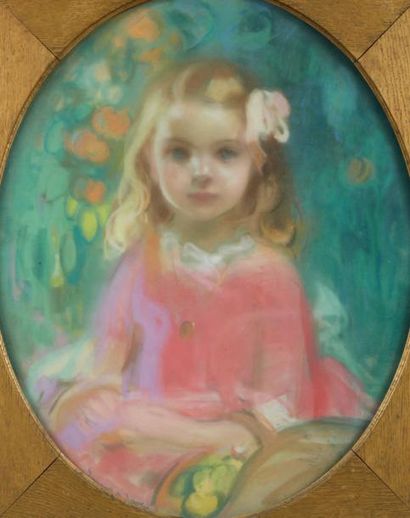 Lucien-Victor GUIRAND de SCEVOLA (1871 - 1950) La petite fille en rose Pastel, signé...