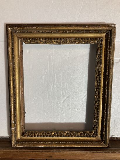 null A carved and gilded limewood "Carlo Maratta" frame. 
32 x 25 x 7 cm
(One rabbet...