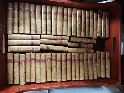 null Set of Voltaire volumes, 18th and 19th centuries (inv.26)