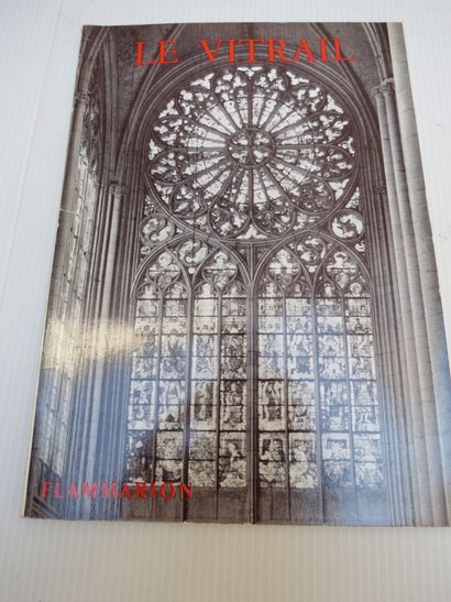 null Books on stained glass and other artistic subjects 
 Das Bild in Glas" Hessiches...