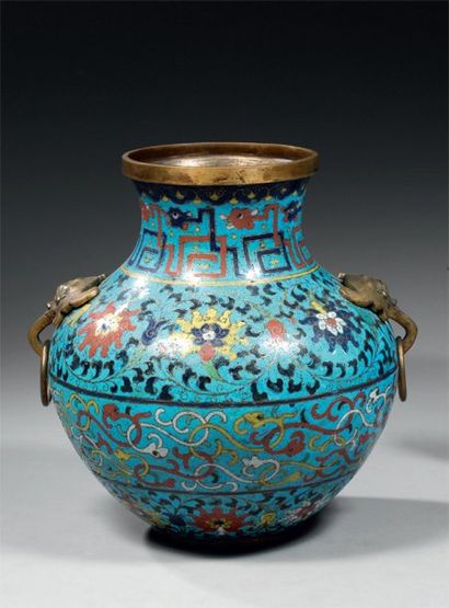 CHINE Vase en bronze cloisonnée (de type...