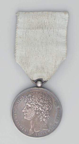 null Médaille des milices provinciales, 2e classe, en argent; diamètre 38,3 mm, épaisseur...