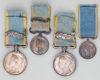 null Quatre médailles de la campagne de Crimée en argent, 1854, deux modèles d'ordonnance...