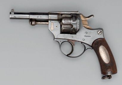 null Revolver d'ordonnance modèle 1874, "Prix de tir", en acier bleui, daté: "S....