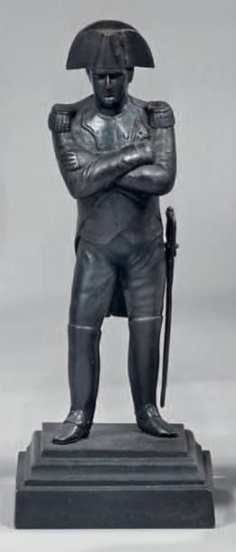 null Napoléon 1er en pied, statuette en fonte de fer; hauteur 18,5 cm. Époque seconde...