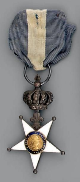 null Croix du Lys de la garde nationale de Paris, appelée "décoration de la Fidélité",...