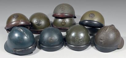 null Casque modèle 1923, des régiments de chars ou d'automitrailleuses, en tôle d'acier,...