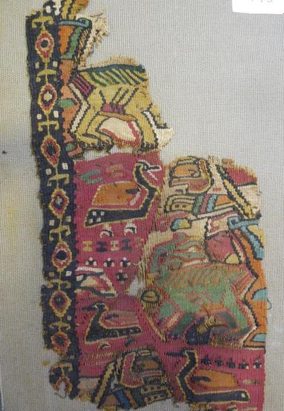 null Fragment de tapisserie fine polychrome, Faustat, IXe siècle. Canard et animaux...