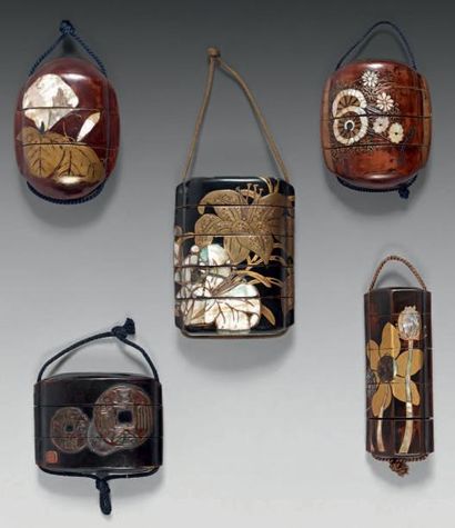 JAPON Epoque EDO (1603 - 1868) Cinq inro en laque brun et noir décoré en hira maki-e...